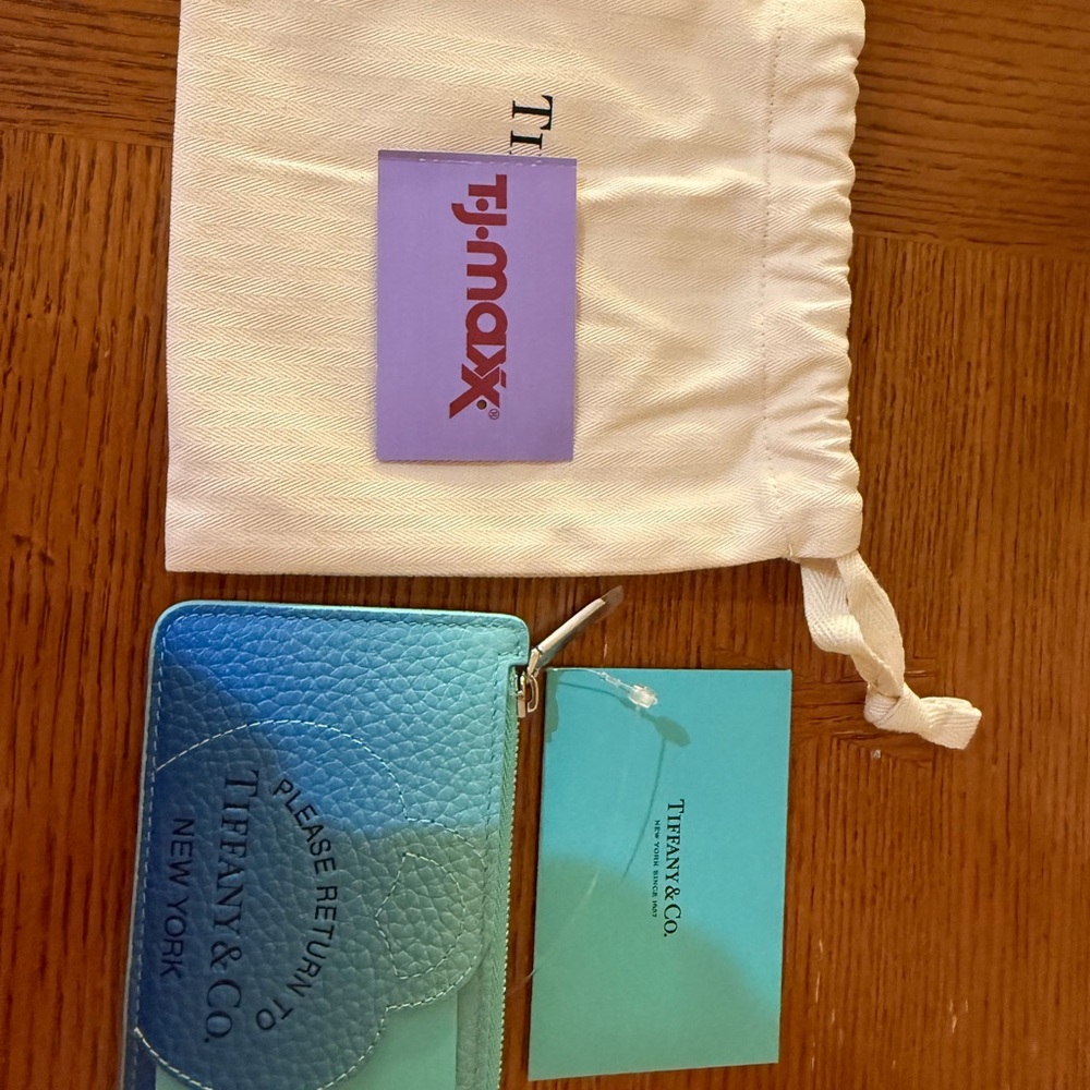 T.J.Maxx Blue Leather Wallet
